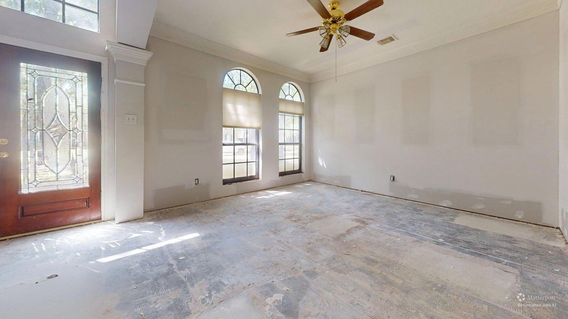 Living, slab exposed